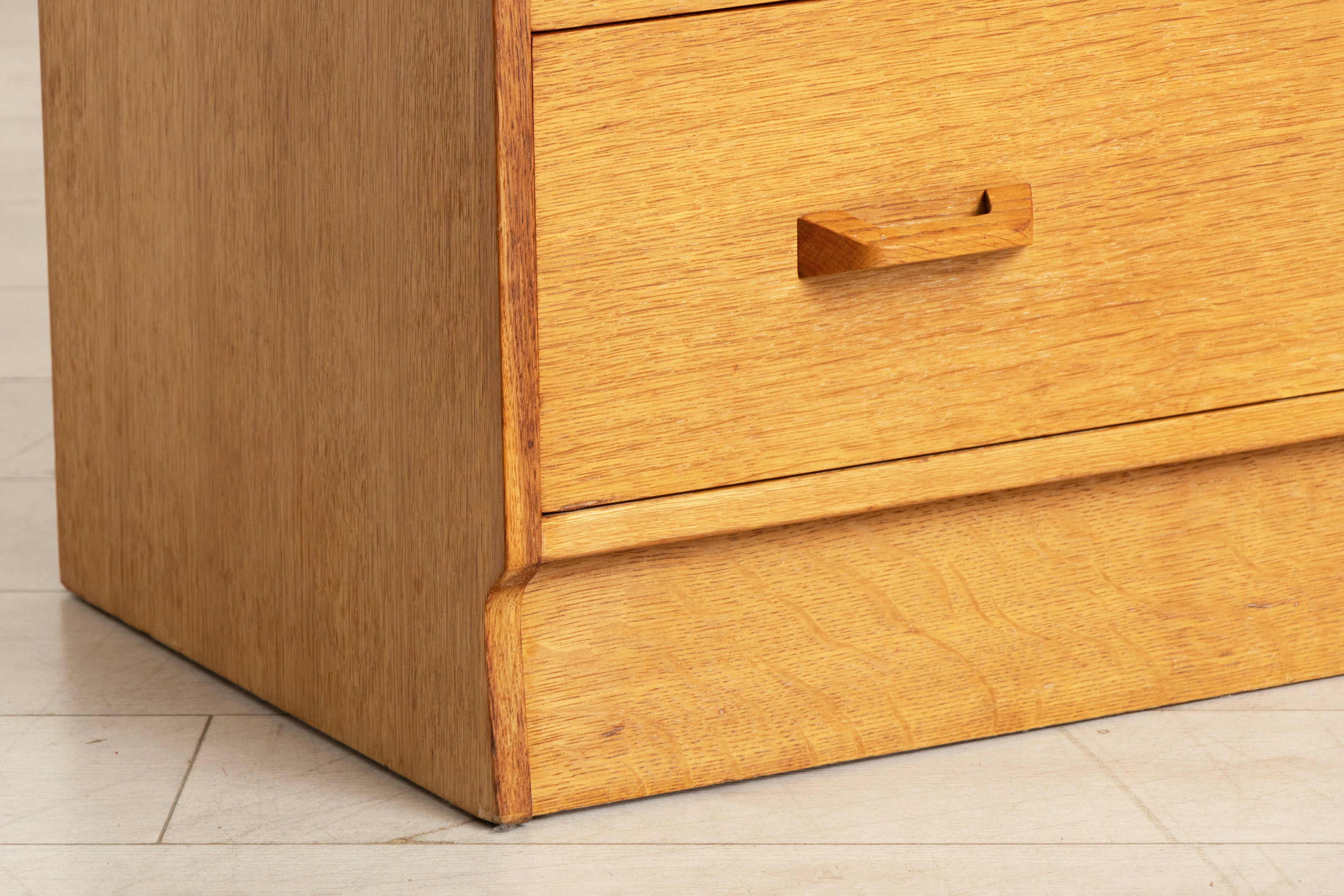 Midcentury Brandon Range Chest of Drawers in Oak by G-Plan c.1965