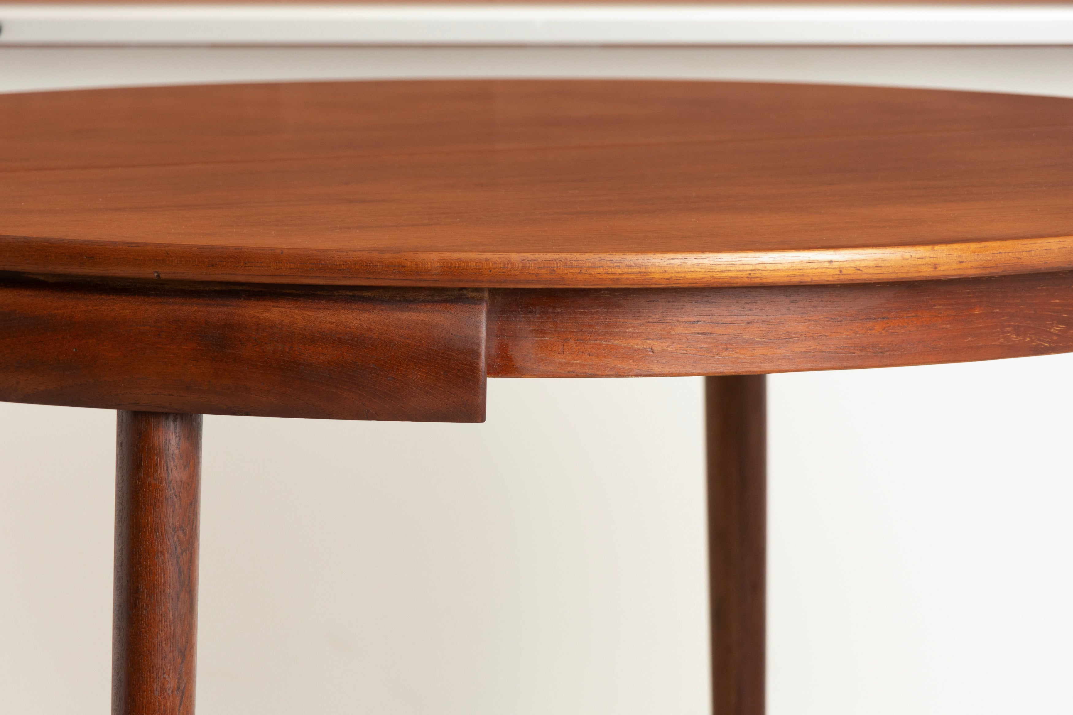 Midcentury Danish Extending Teak Dining Table & Four Chairs by Hans Olsen for Frem Rojle c.1965