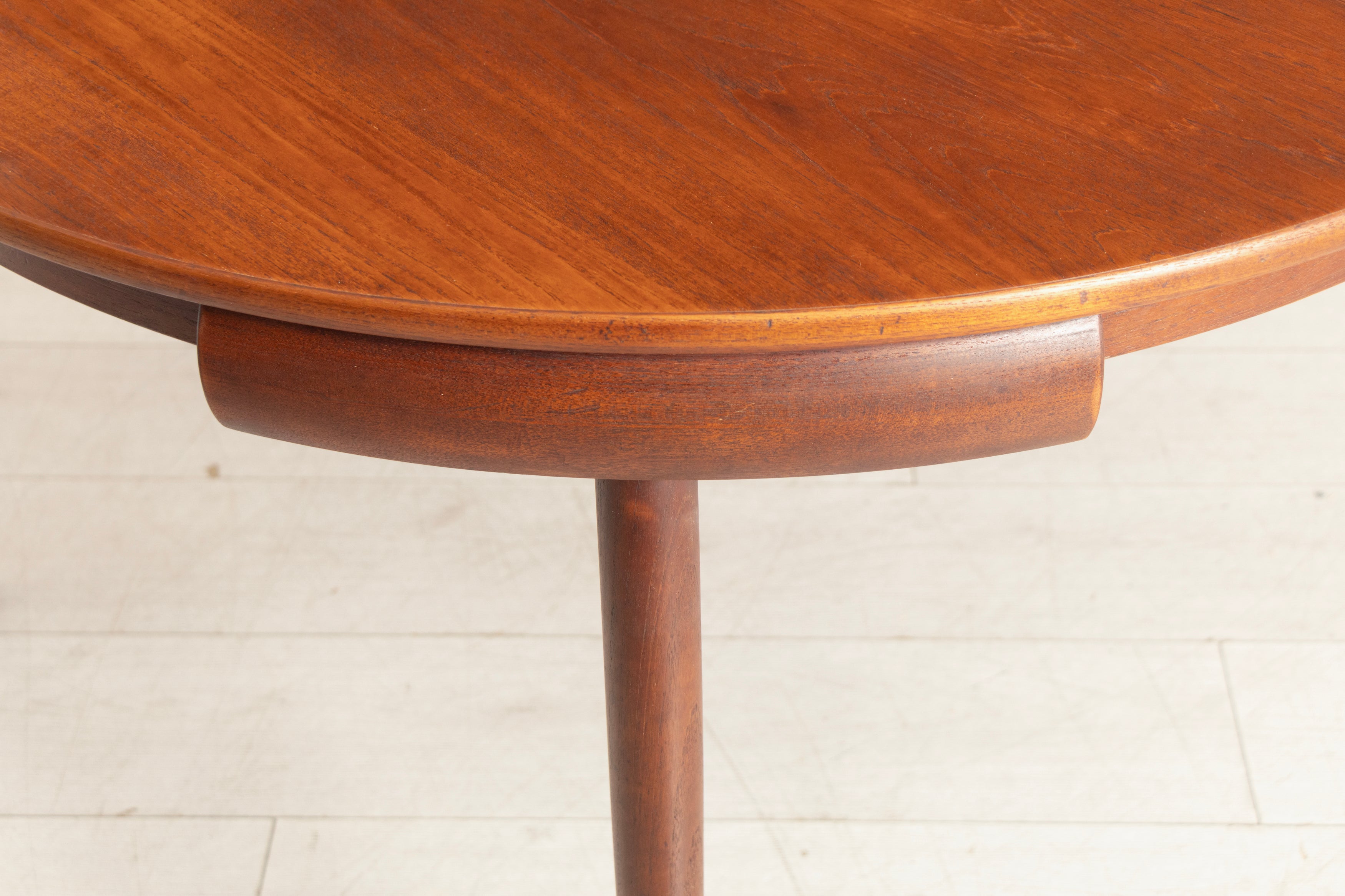 Midcentury Danish Extending Teak Dining Table & Four Chairs by Hans Olsen for Frem Rojle c.1965