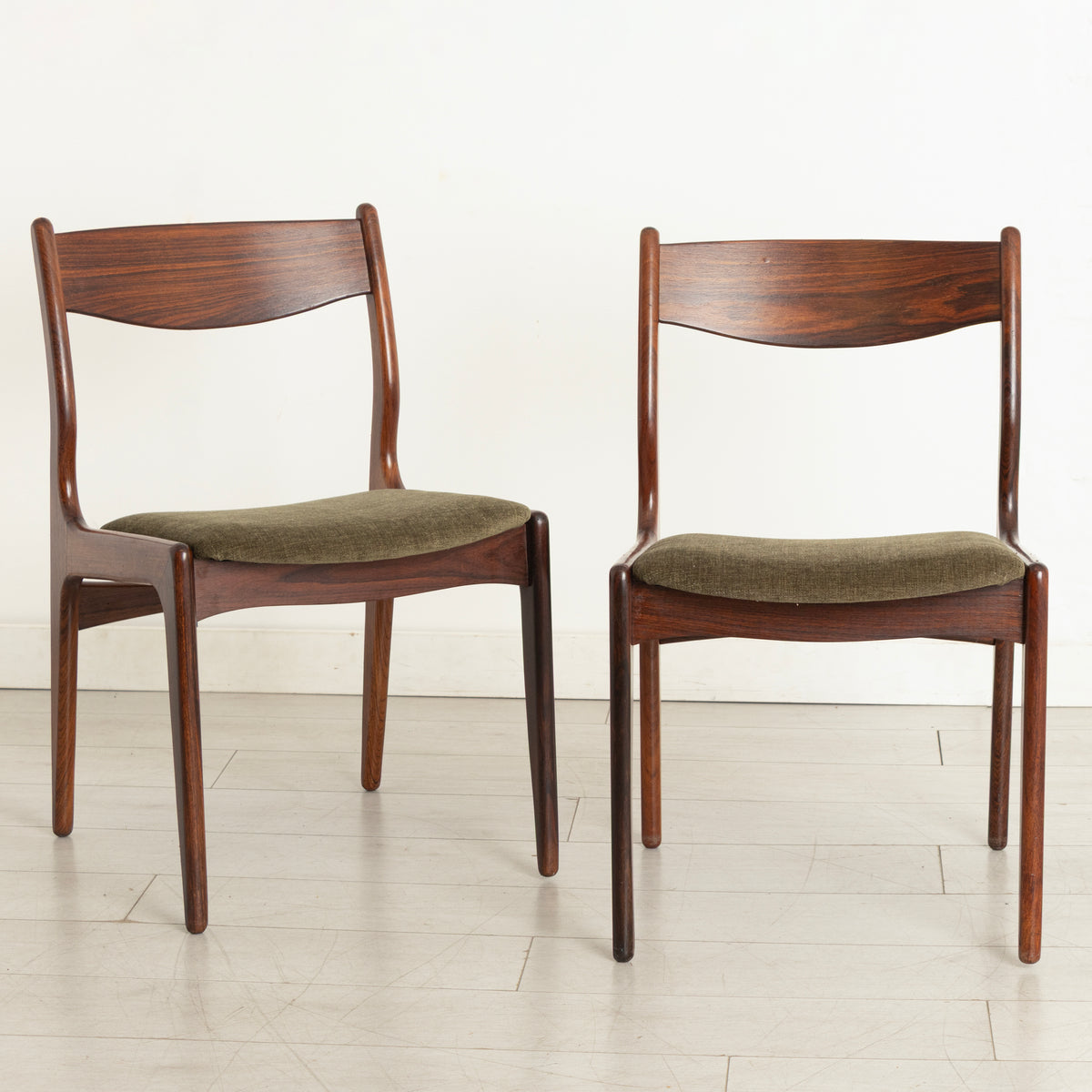 Set of 6 Midcentury Danish Dining Chairs in Rosewood c.1965