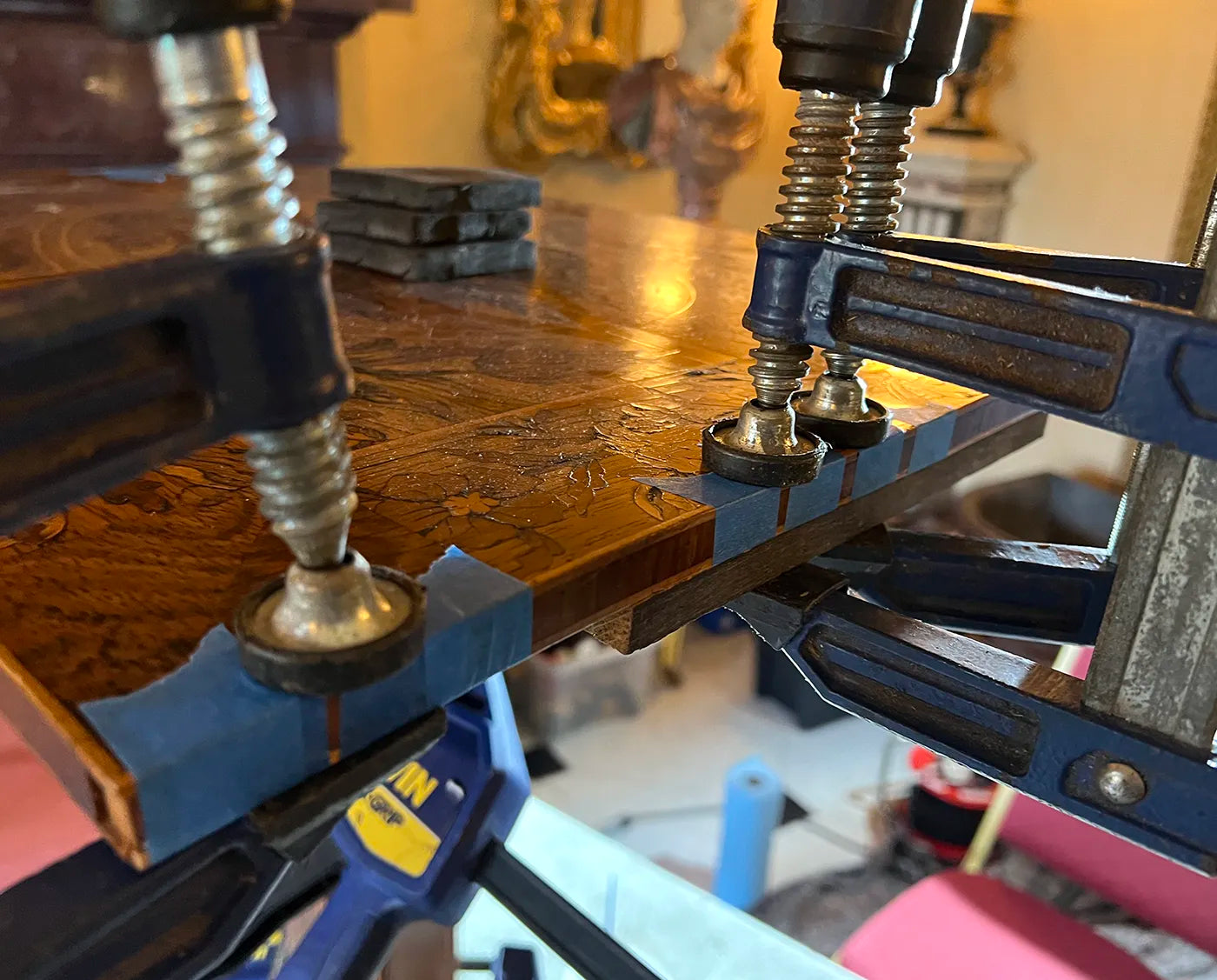 Furniture restoration clamps